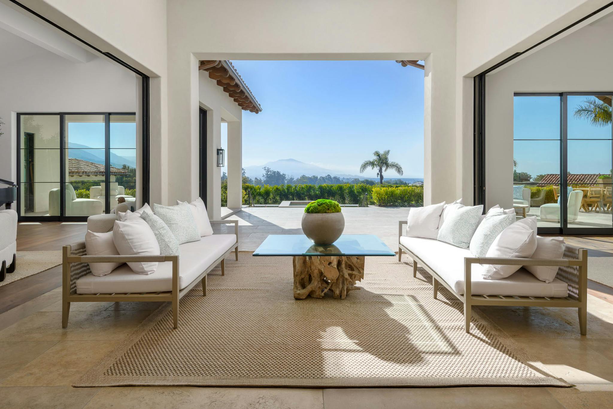 Meridith-Baer-Home-Estate-Southern-California-Montecito-Ranch-Estate-Pool